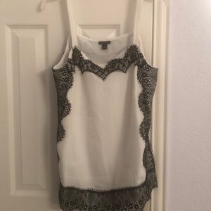Ann Taylor Scalloped lace cami